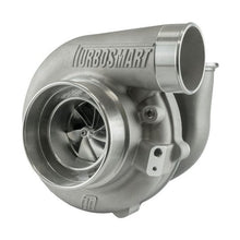 Load image into Gallery viewer, Turbosmart TS-1 6870B V-Band Oil Cooled Turbocharger with External Wastegate and 0.96 A/R