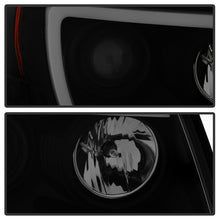Load image into Gallery viewer, Spyder 05-11 Toyota Tacoma Version 2 Projector Headlights with Light Bar DRL - Black Smoke Smoke