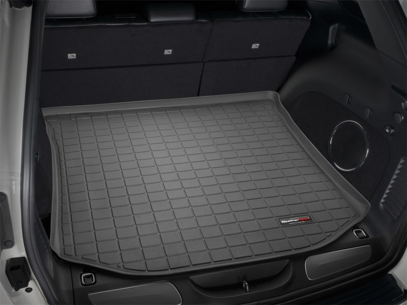 WeatherTech 11+ Jeep Grand Cherokee Cargo Liner - Black with Bumper Protector