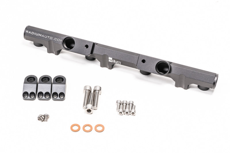 Radium Engineering Mitsubishi 4G63 Early Fuel Rail with High-Flow 8AN Ports