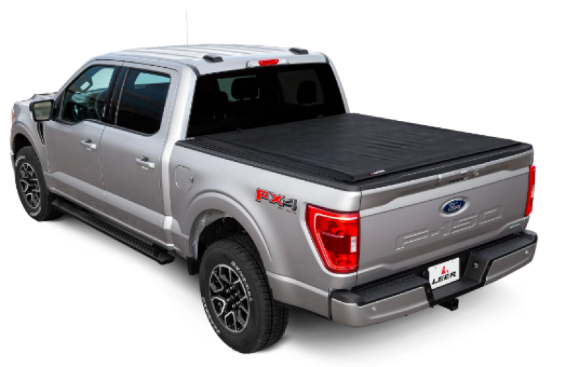 LEER Group SR250 2019+ GMC Sierra & Chevrolet Silverado 6Ft6In Tonneau Cover with CYNC Latching System