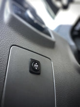 Load image into Gallery viewer, AMP Research PowerStep Override Switch with STA1 Controller for Mercedes-Benz Sprinter 2500 and 3500