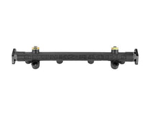 Load image into Gallery viewer, Skunk2 Racing Mitsubishi Evo VIII-IX Composite High Volume Fuel Rail (Part # skk350-06-5100)