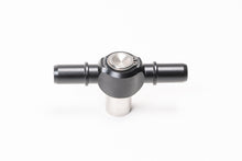 Load image into Gallery viewer, Radium Engineering Nissan RB26DETT Intake or Exhaust 16mm SAE Male Double Banjo Press-Fit Fitting (Part #rad20-0739)