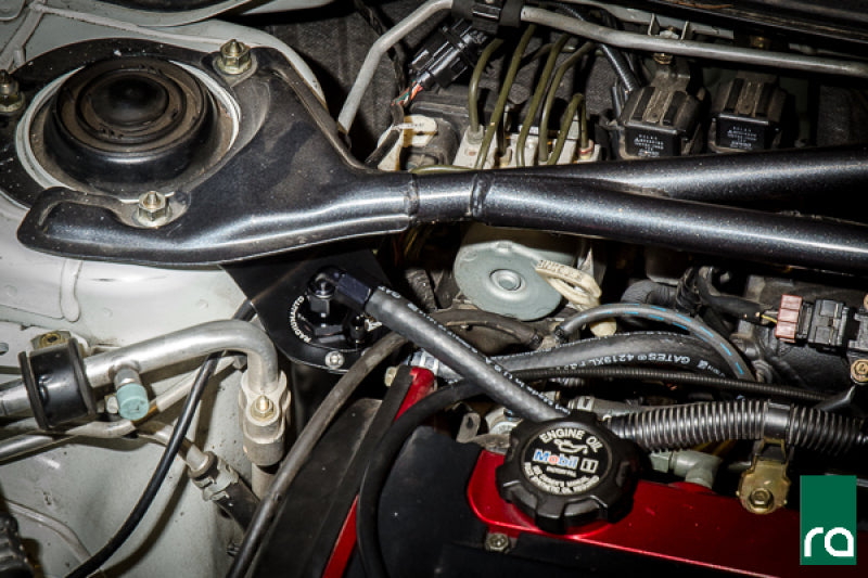 Radium Engineering Catch Can Kit PCV RH for Mitsubishi Lancer Evo 8/9 by Radium Engineering Part No. rad20-0116-FL