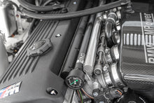 Load image into Gallery viewer, Radium Engineering BMW E46 M3 (S54) Fuel Rail Kit – Precision Laser Etched and Anodized for Optimal Performance