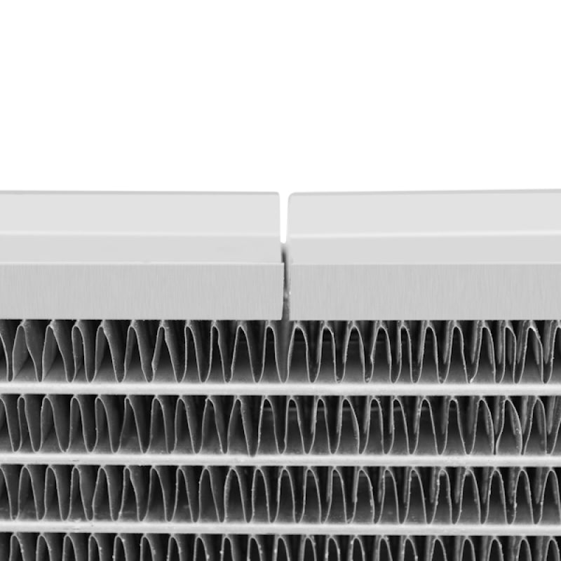 Mishimoto 97-04 Ford Mustang Aluminum Radiator with Stabilizer System