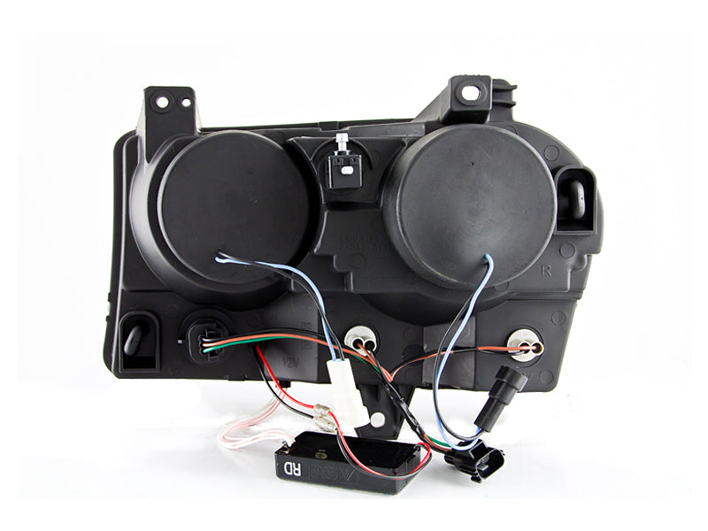 ANZO 2005-2010 Chrysler 300 Projector Headlights with Halo Black Housing Pair