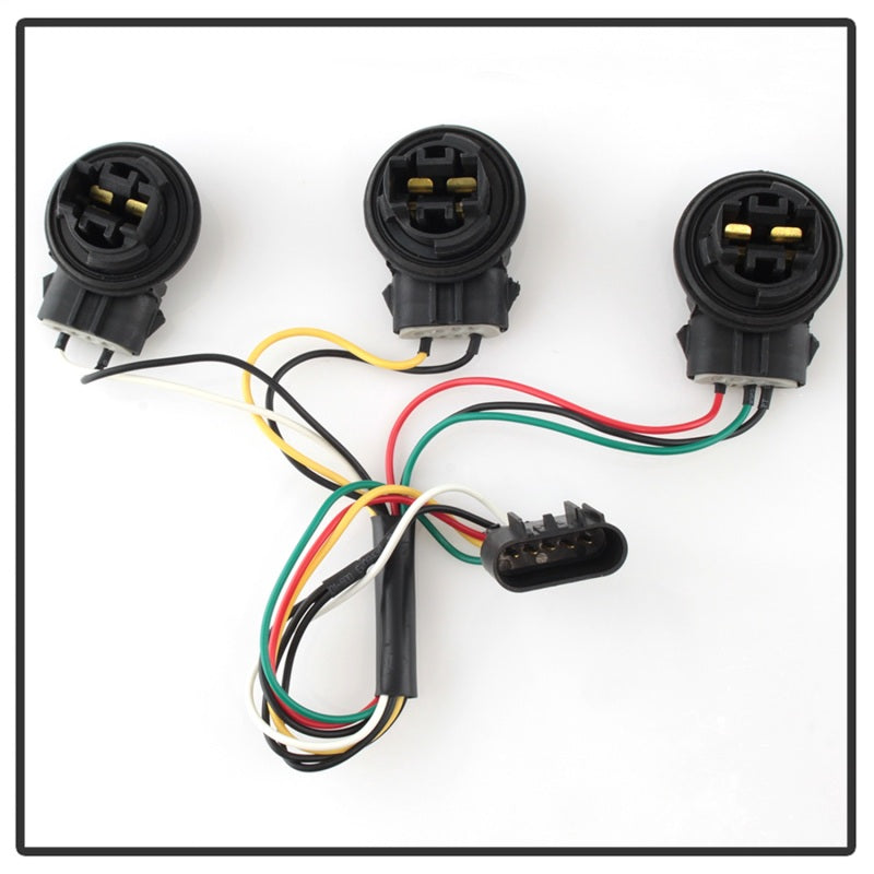 Spyder Euro Style Tail Lights for Chevrolet Trailblazer 2004-2009 with Black Finish and Stock Bulb Compatibility