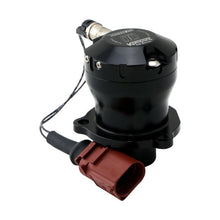 Load image into Gallery viewer, Turbosmart Kompact EM Plumb Back Diverter Valve for VW Golf R MK7 and More