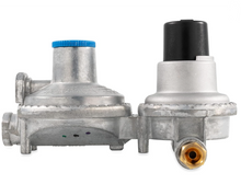 Load image into Gallery viewer, Camco Propane Double-Stage Auto-Changeover Regulator