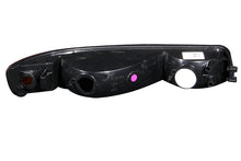 Load image into Gallery viewer, ANZO 1999-2006 GMC Sierra 1500 Euro Parking Lights with Black Housing and Amber Reflector