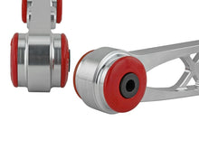 Load image into Gallery viewer, Skunk2 Racing Ultra Series Rear Lower Control Arms for 1996-2000 Honda Civic, Clear Anodized, Part #skk542-05-2205