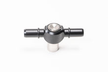Load image into Gallery viewer, Radium Engineering Nissan RB26DETT Intake or Exhaust 16mm SAE Male Double Banjo Press-Fit Fitting (Part #rad20-0739)