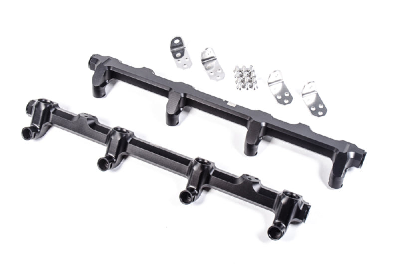 Radium Engineering GM LS9/LSA Engine Fuel Rails for Cadillac CTS and Chevrolet Camaro