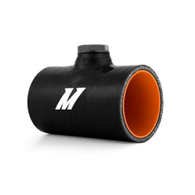 Load image into Gallery viewer, Mishimoto 2.5-inch Black Silicone Coupler with 1/8-inch NPT Bung for Automotive Applications