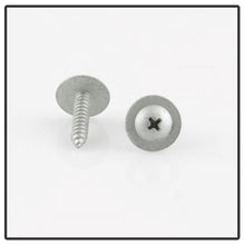 Load image into Gallery viewer, Spyder Euro Style Tail Lights for Ford F-150 1993-1996 and Bronco 1988-1996, Chrome * Part Number ALT-YD-FF15089-C