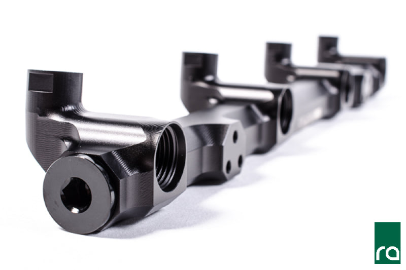 Radium Engineering GM LS9/LSA Engine Fuel Rails for Cadillac CTS and Chevrolet Camaro