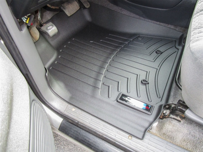 WeatherTech WET440011 FloorLiner DigitalFit Front FloorLiner for 2000-2004 Toyota Tundra, Black