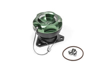 Load image into Gallery viewer, Radium Engineering FCST-X 3-Bolt Direct Fill Neck and Cap for Surge Tank Systems
