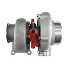 Load image into Gallery viewer, Turbosmart Water Cooled 6870 (Kompact) T4 0.96AR Externally Wastegated TS-2 Turbocharger