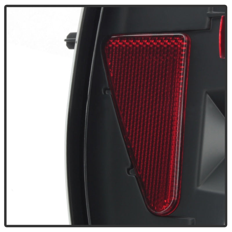 Spyder Euro Style Tail Lights for Chevy Colorado and GMC Canyon in Black * Part Number ALT-YD-CCO04-BK