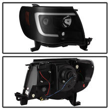 Load image into Gallery viewer, Spyder 05-11 Toyota Tacoma Version 2 Projector Headlights with Light Bar DRL - Black Smoke Smoke